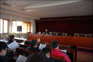 運(yùn)輸公司為駕駛員進(jìn)行安全教育培訓(xùn)