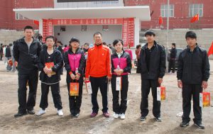 華宇集團(tuán)青年參加全縣迎“五一”慶“五四”環(huán)城跑接力賽