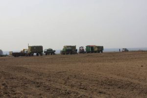 境外園區(qū)伊娃農(nóng)場(chǎng)搶前抓早開展春播工作