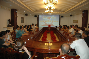 華宇集團(tuán)開(kāi)展“金秋助學(xué)”捐款活動(dòng)?